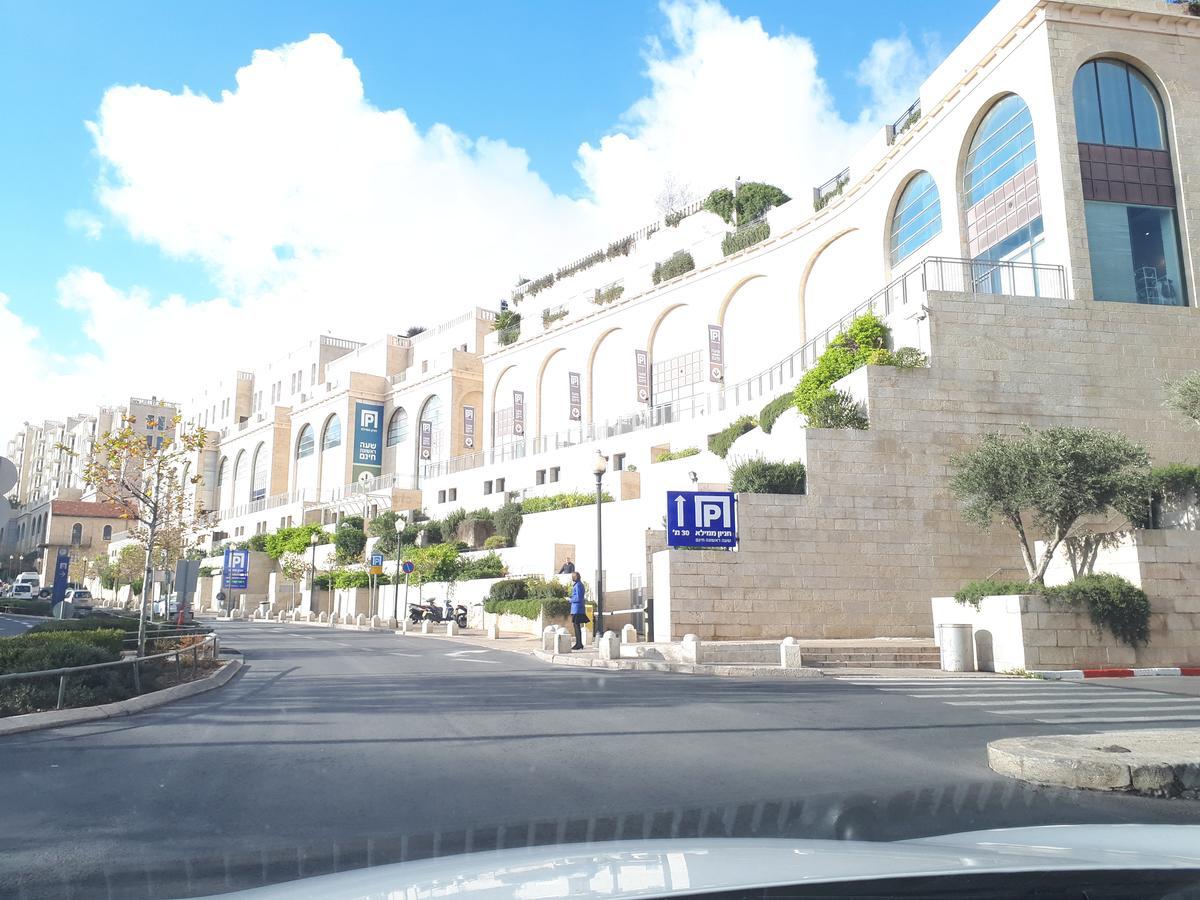 Haneviim Apartment In The Heart Of Jerusalem Exterior photo